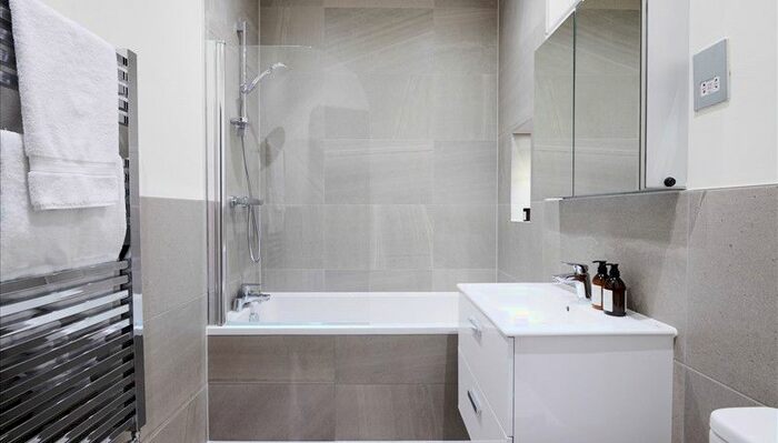 1 Bedroom Flat To Rent In Hammersmith, Hammersmith, London, W6