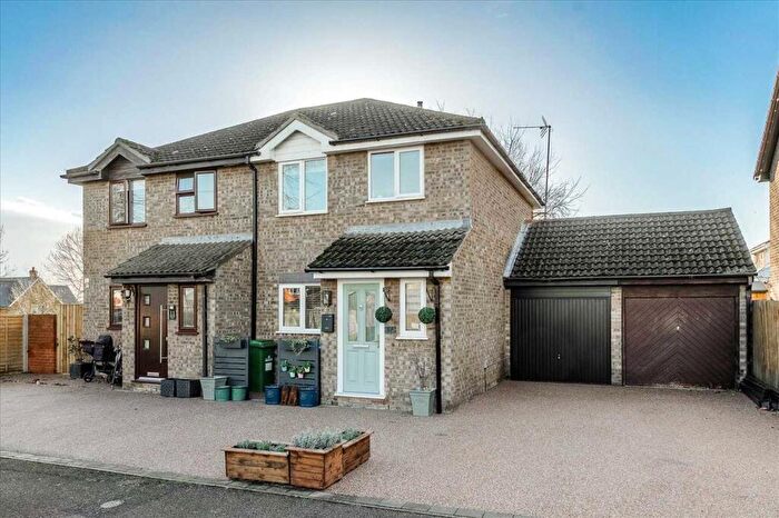 3 Bedroom Semi Detached House For Sale In Talbots Hyde, Olney, MK46