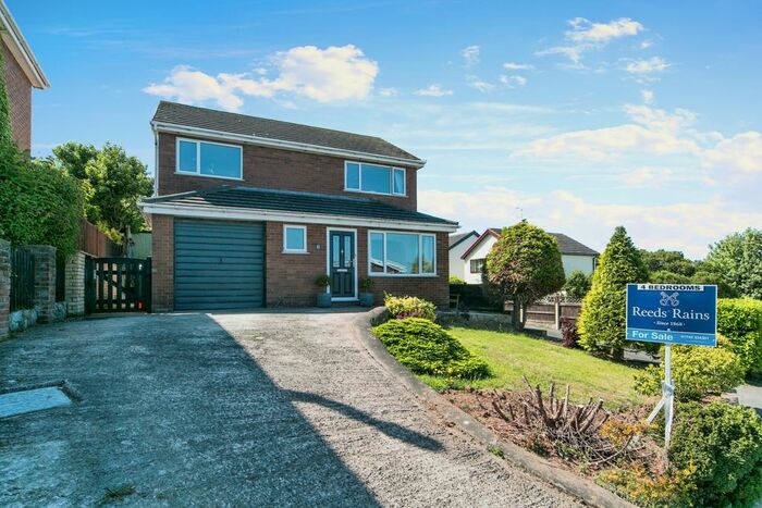 4 Bedroom Detached House For Sale In Parc Gwelfor, Dyserth, Denbighshire, LL18