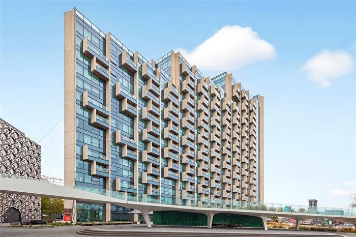 2 Bedroom Flat To Rent In Cutter Lane, London, SE10