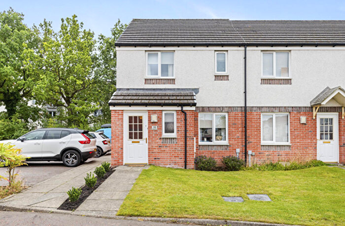 3 Bedroom End Of Terrace House For Sale In Rankin Drive, Kinnaird Village, Larbert, Stirlingshire, FK2
