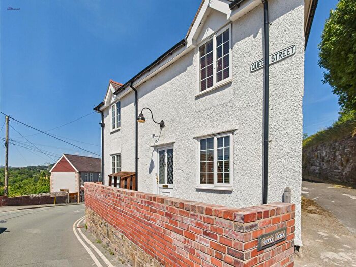 3 Bedroom Detached House For Sale In Queen Street, Wrexham, Wrexham, LL14