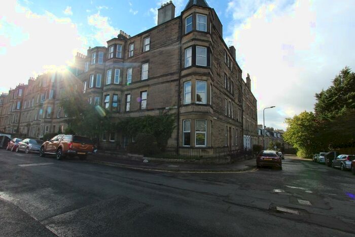 2 Bedroom Flat To Rent In Harrison Gardens, Ardmillan, Edinburgh, EH11