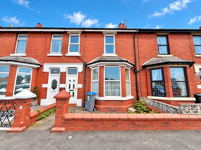 2 Bedroom Flat For Sale In Anchorsholme Lane East, Cleveleys, FY5