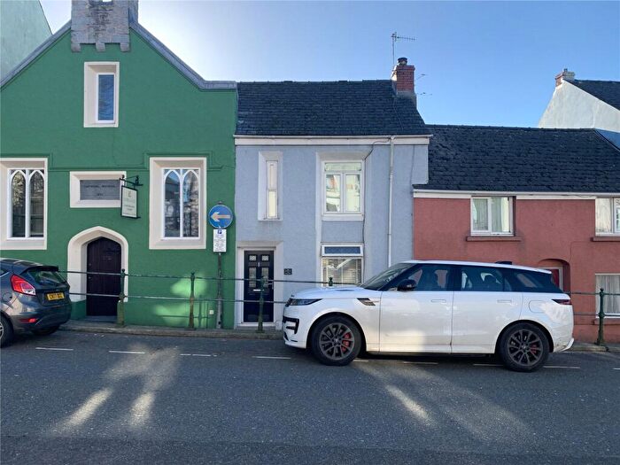 3 Bedroom Terraced House To Rent In Main Street, Pembroke, Pembrokeshire, SA71