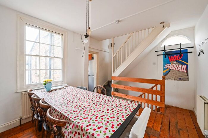 4 Bedroom Property To Rent In Coborn Road, Bow, London, E3