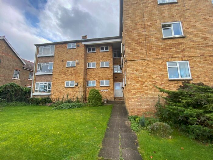 1 Bedroom Flat To Rent In Cornwall Court, Cornwall Road, Uxbridge, Greater London, UB8