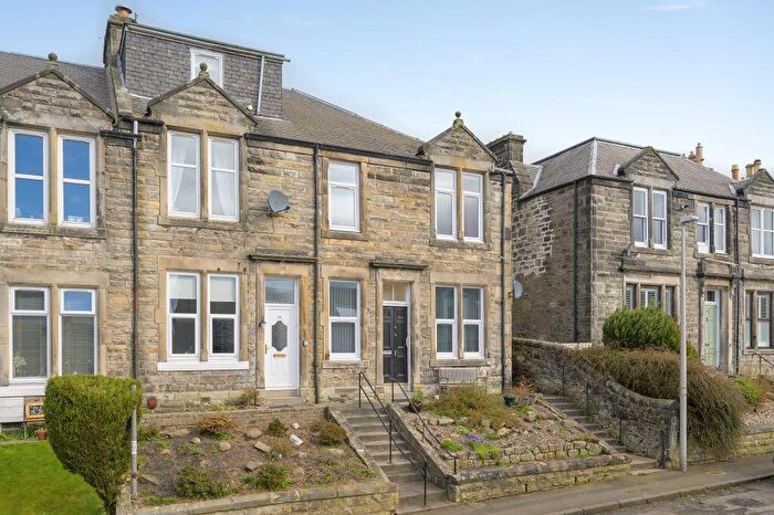 3 Bedroom Maisonette For Sale In First Floor Right, Victoria Street, Dunfermline, KY12