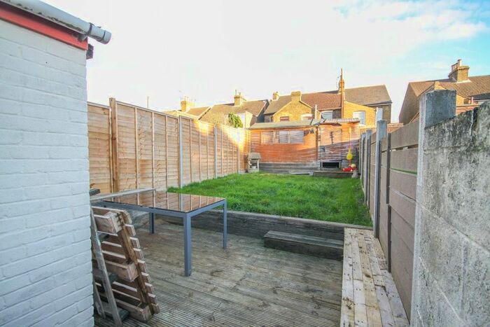 3 Bedroom Property To Rent In Ufton Lane, Sittingbourne, ME10