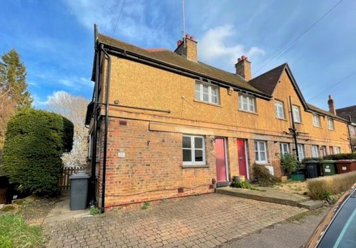 2 Bedroom Cottage To Rent In Cobden Hill, Radlett, WD7