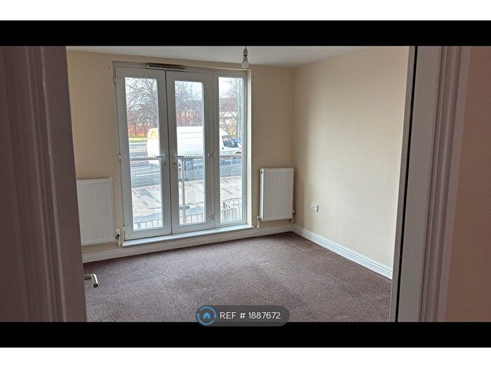 1 Bedroom Flat To Rent In High Bullen, Wednesbury, WS10