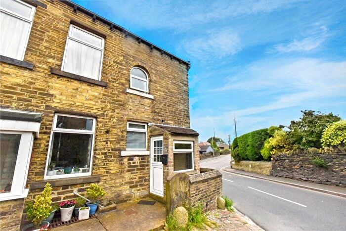 3 Bedroom Terraced House For Sale In Pinnar Lane, Halifax, West Yorkshire, HX3