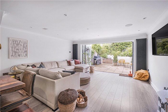 4 Bedroom Terraced House To Rent In Seaton Close, Putney, SW15