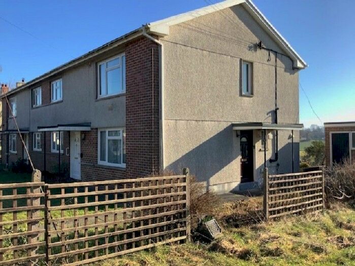 2 Bedroom Flat For Sale In Broad Oak, Carmarthen, Carmarthenshire., SA32