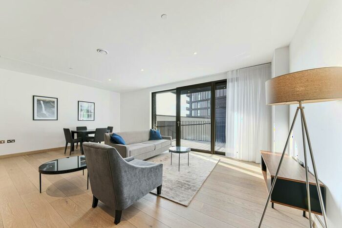 2 Bedroom Apartment For Sale In Legacy Building, Embassy Gardens, Nine Elms, SW11