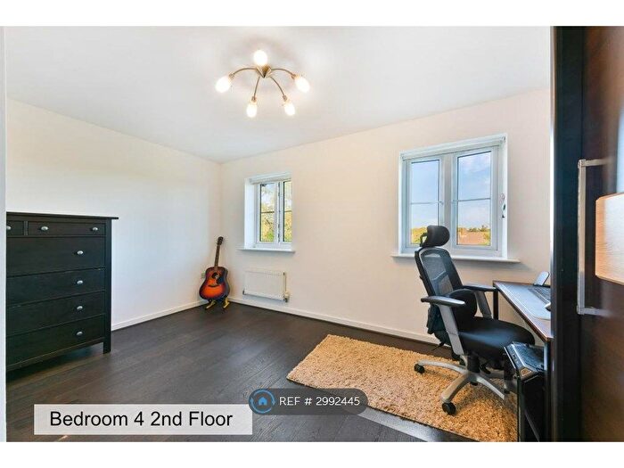 4 Bedroom Terraced House To Rent In Alpine Close, Epsom, KT19