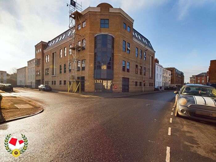 1 Bedroom Flat For Sale In Fitzalan House, Park Road, Gloucester, GL1