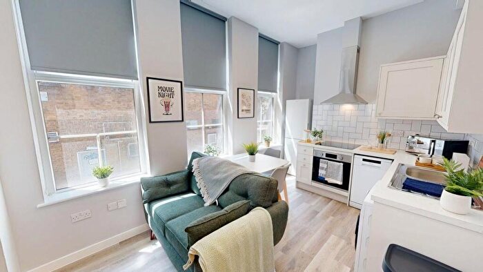2 Bedroom Flat To Rent In Mark Lane, BS1