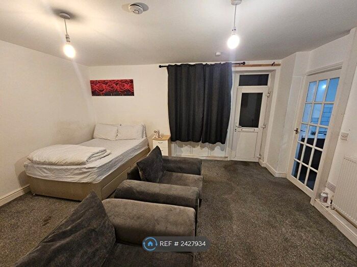 1 Bedroom Semi-Detached House To Rent In Pemberton Street, Little Hulton, Manchester, M38