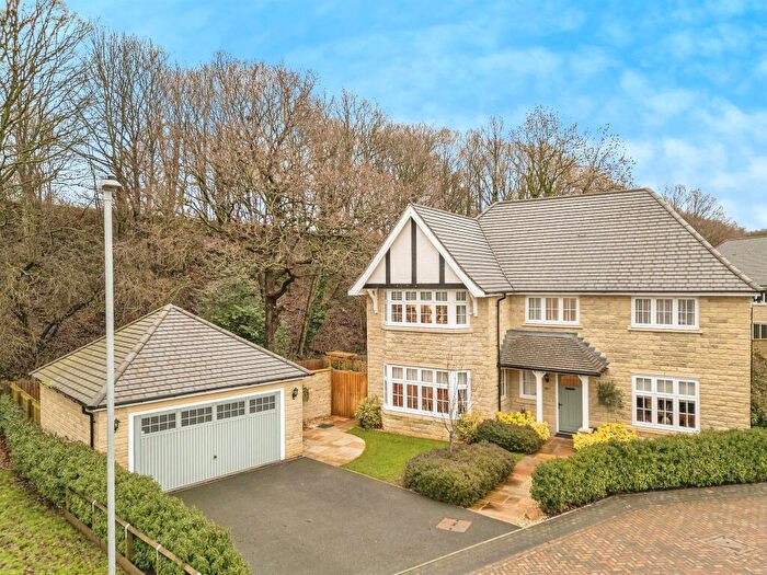 4 Bedroom Detached House For Sale In Park Gate Court, Scissett, Huddersfield, HD8