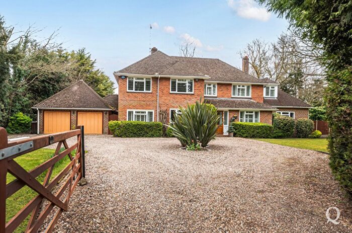 5 Bedroom Detached House For Sale In Mount Lane, Hartlip, Sittingbourne, Kent, ME9