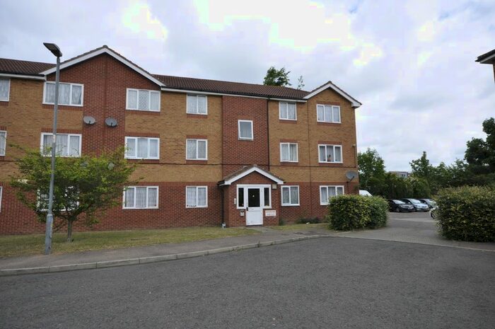 1 Bedroom Flat To Rent In Coopers Close, Dagenham, RM10