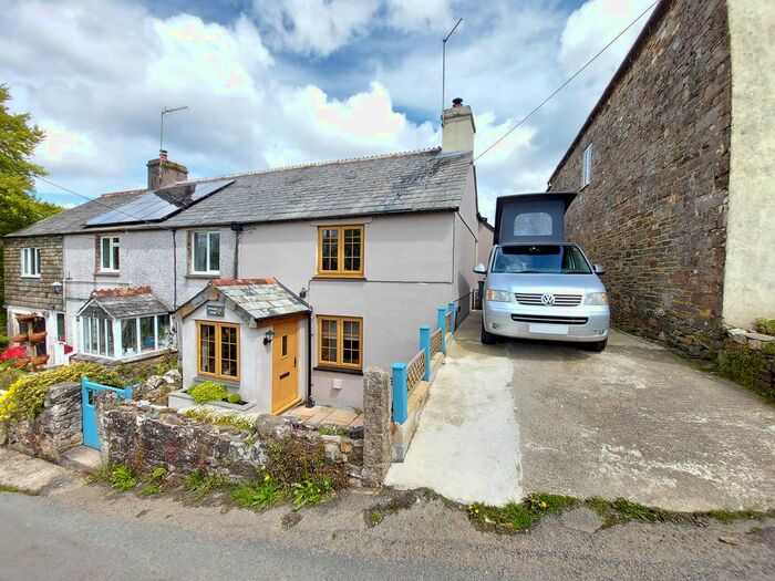 3 Bedroom Semi-Detached House For Sale In Coads Green, Launceston PL15