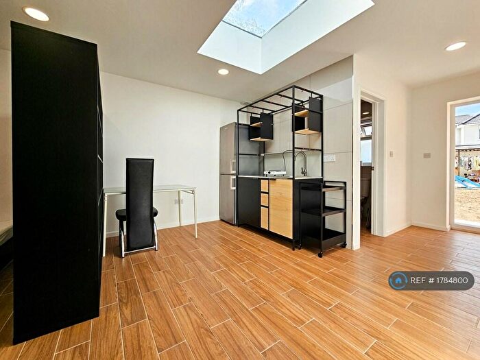 Studio To Rent In Crown Road, Ilford, IG6