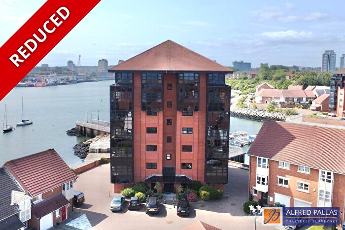 2 Bedroom Apartment For Sale In Wheatsheaf Court, North Haven, SR6