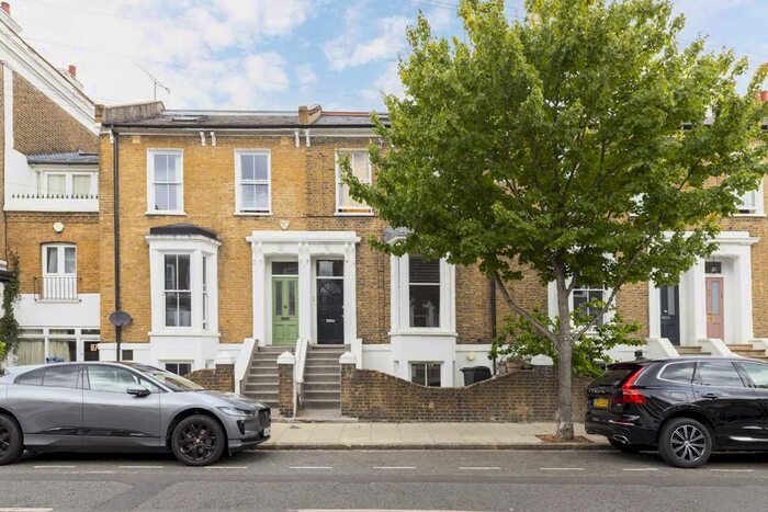 1 Bedroom Flat To Rent In Forest Road, London, E8