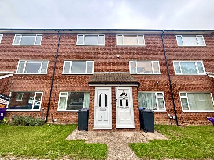 2 Bedroom Maisonette To Rent In Icknield Close, Ickleford, Hitchin, SG5