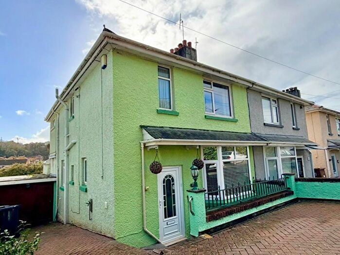 3 Bedroom Semi Detached House For Sale In Elburton, Plymouth, PL9