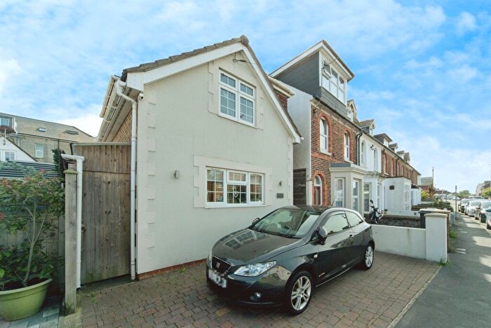 2 Bedroom Detached House For Sale In Richmond Road, Pevensey Bay, Pevensey, BN24