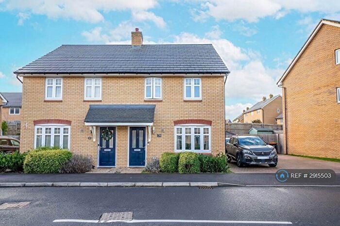 3 Bedroom Semi-Detached House To Rent In Harlequin Crescent, Bedford, MK42
