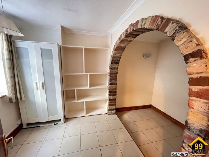 4 Bedroom Terraced House To Rent In Rose Hill, Sutton, Surey, SM1