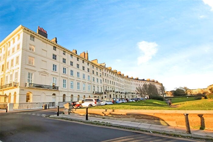 1 Bedroom Flat To Rent In Adelaide Crescent, Hove, East Sussex, BN3
