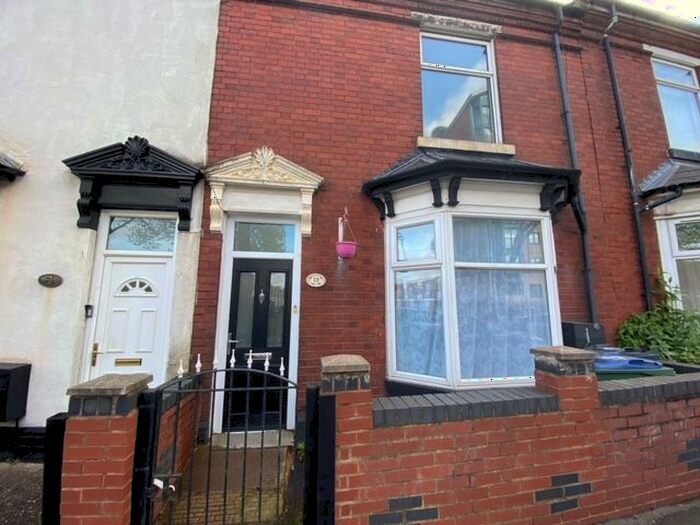 4 Bedroom Property To Rent In Hallam Street, West Bromwich, B71