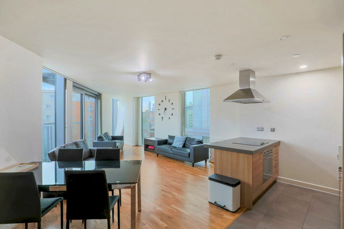 3 Bedroom Apartment To Rent In Little Thames Walk, London, SE8
