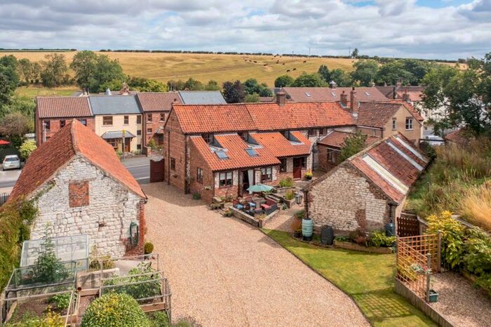 4 Bedroom Semi-Detached House For Sale In Front Street, Langtoft, Driffield, YO25