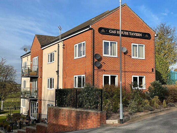 2 Bedroom Flat To Rent In Whitehall Road, Drighlington, Bradford, BD11