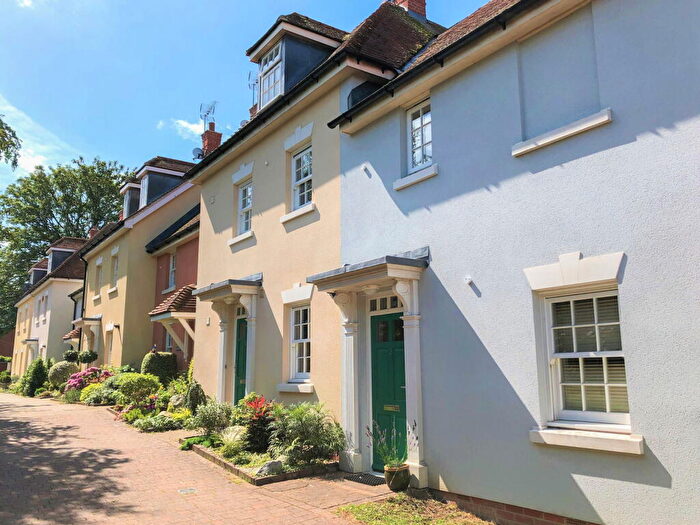 2 Bedroom Apartment For Sale In Burgage Mews, West Street, Alresford, SO24