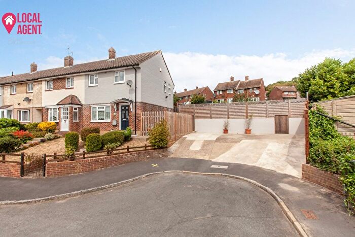 3 Bedroom Terraced House To Rent In Coller Crescent, Dartford, DA2