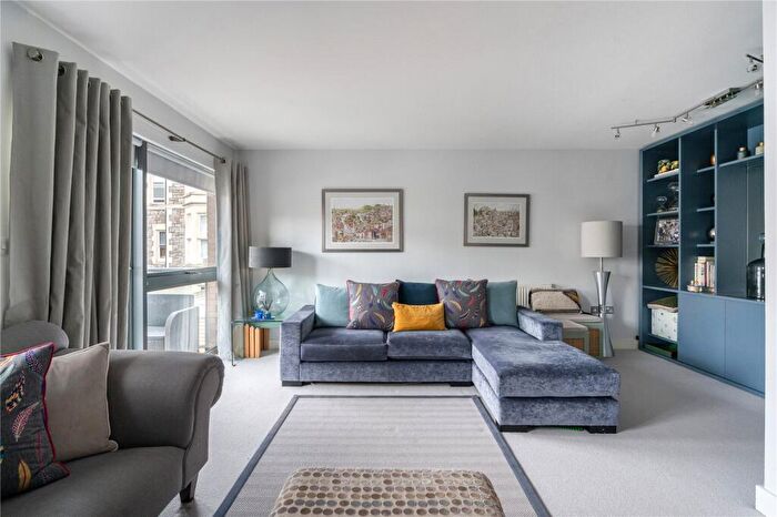 4 Bedroom End Of Terrace House For Sale In Chapter Walk, Bristol, Somerset, BS6