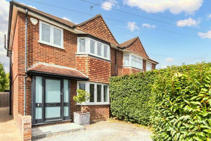 3 Bedroom Semi-Detached House To Rent In Cumbernauld Gardens, Sunbury-On-Thames, TW16