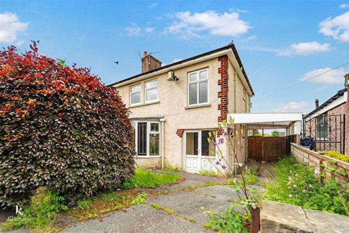 3 Bedroom Semi Detached House For Sale In Laurier Road, Burnley, BB10
