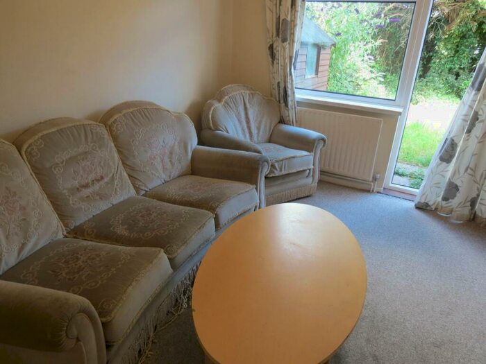 4 Bedroom House To Rent In Bedroom House In Winton, BH9