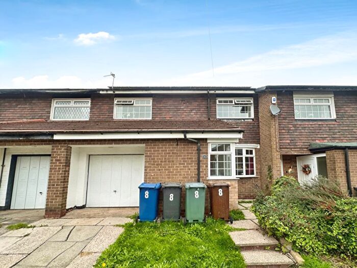 3 Bedroom Terraced House For Sale In Lune Close, Whitefield, M45