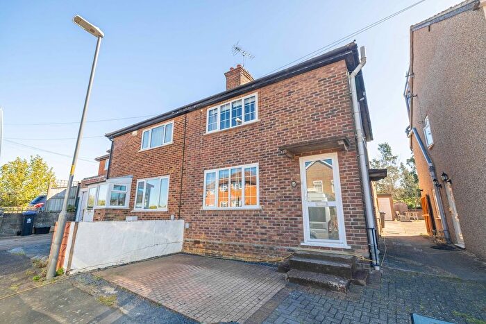 3 Bedroom Semi-Detached House For Sale In Milner Road, Burnham, SL1