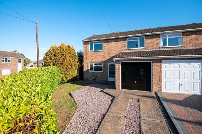 3 Bedroom Semi Detached House To Rent In Lynford Way, Rushden, NN10
