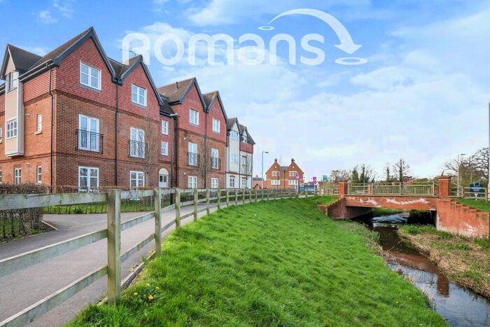 1 Bedroom Flat To Rent In Ferard Corner, Warfield, RG42